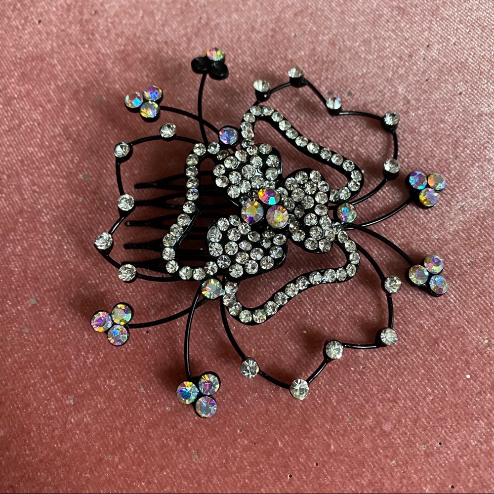 Black and white Crystal Hair Clip